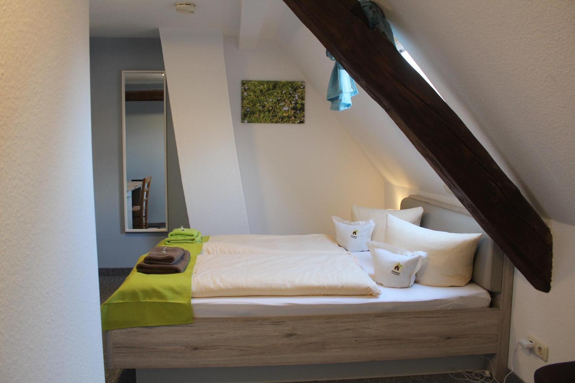 Nohra  Kraeuterhotel Garni Zur Klostergrotte מראה חיצוני תמונה