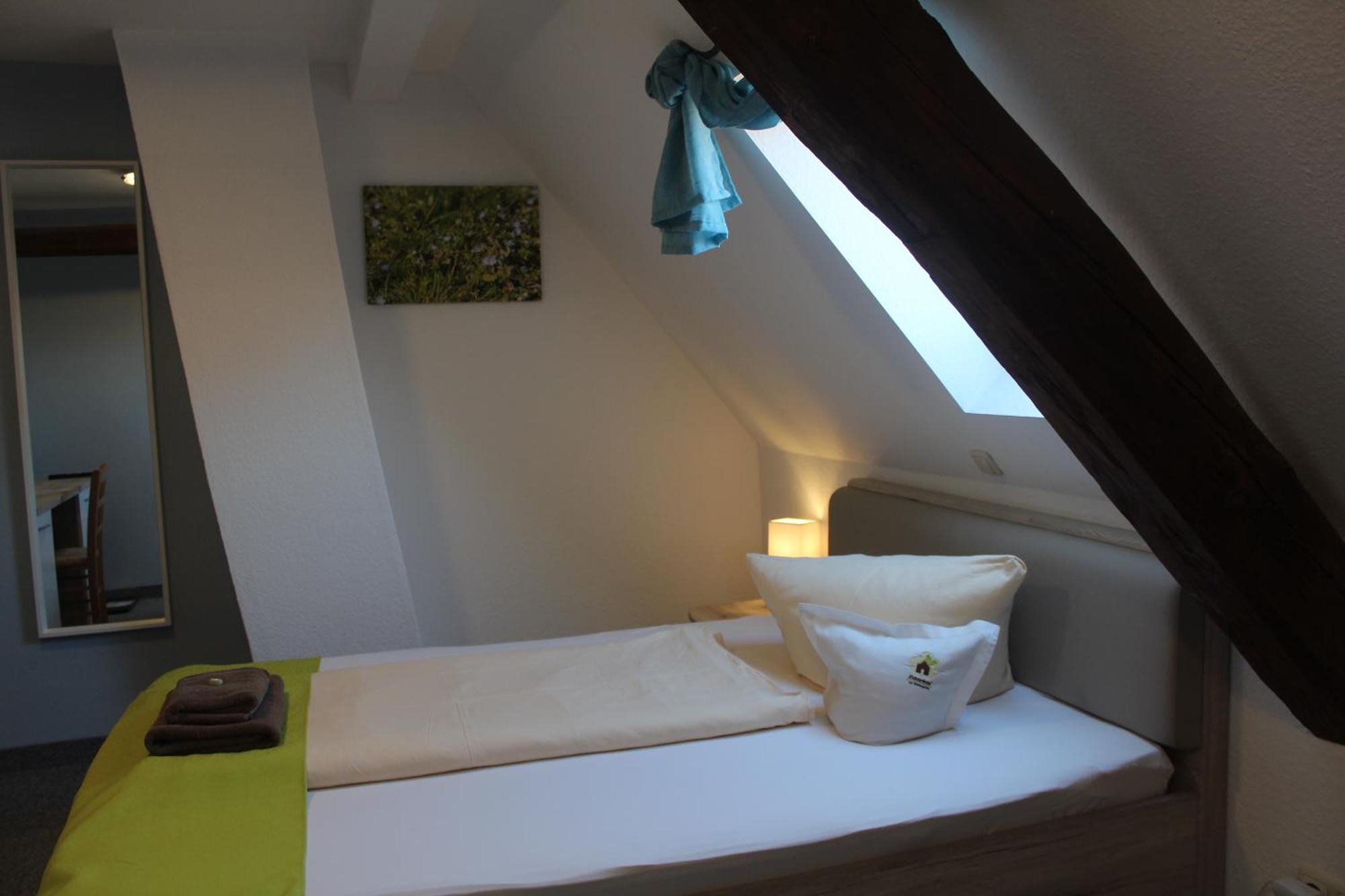 Nohra  Kraeuterhotel Garni Zur Klostergrotte מראה חיצוני תמונה