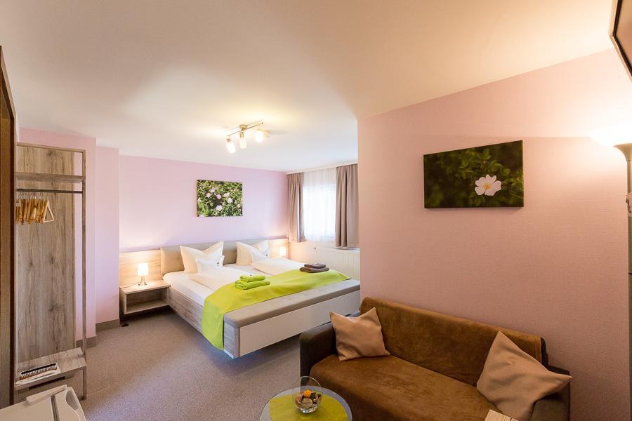 Nohra  Kraeuterhotel Garni Zur Klostergrotte מראה חיצוני תמונה