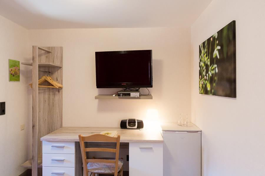 Nohra  Kraeuterhotel Garni Zur Klostergrotte מראה חיצוני תמונה