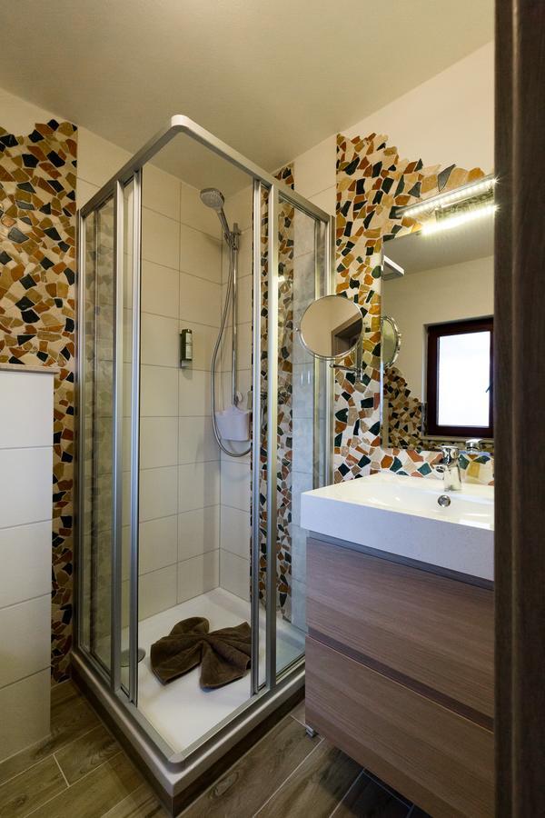 Nohra  Kraeuterhotel Garni Zur Klostergrotte מראה חיצוני תמונה