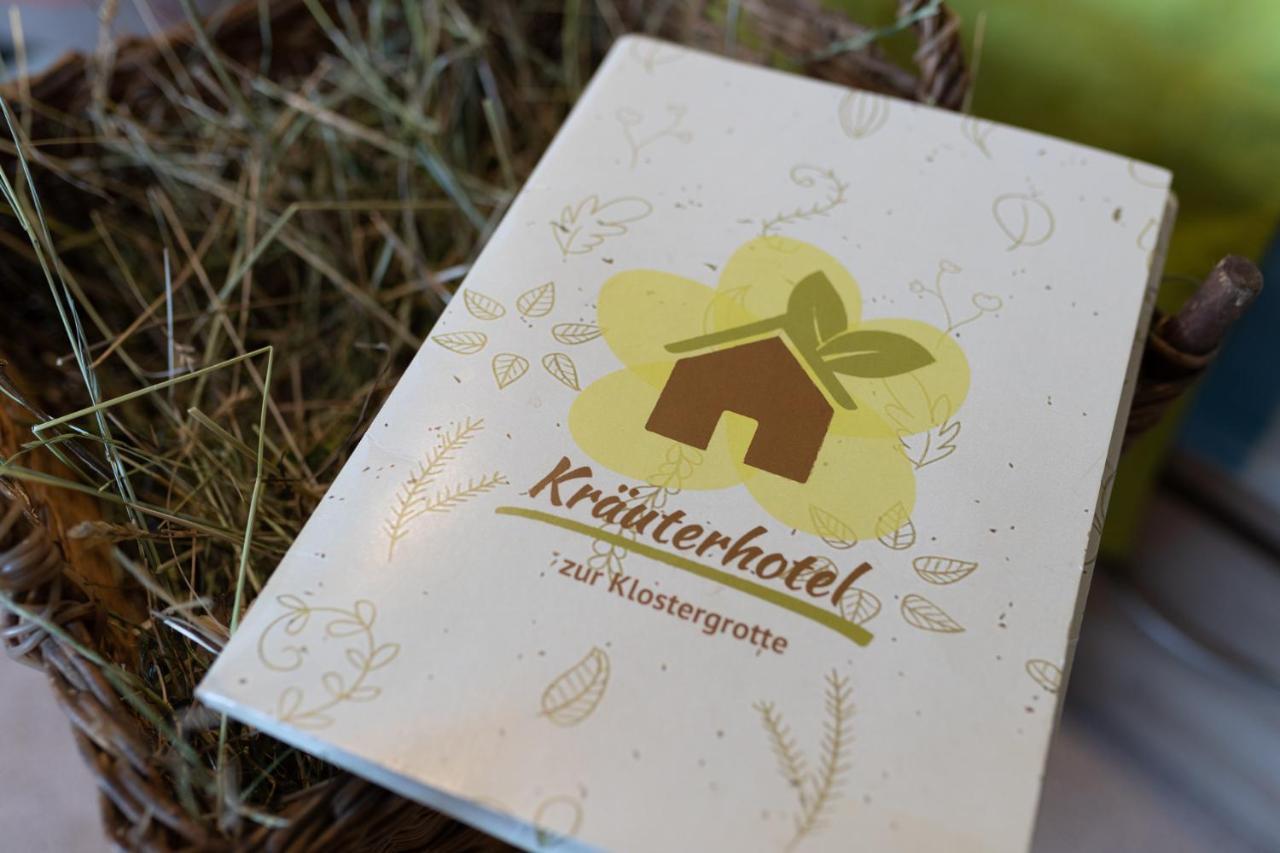 Nohra  Kraeuterhotel Garni Zur Klostergrotte מראה חיצוני תמונה