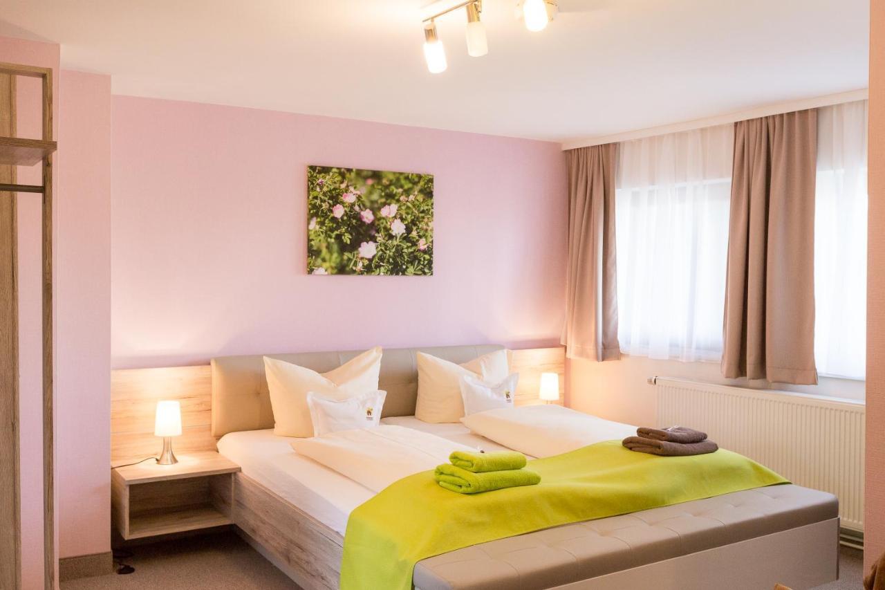 Nohra  Kraeuterhotel Garni Zur Klostergrotte מראה חיצוני תמונה